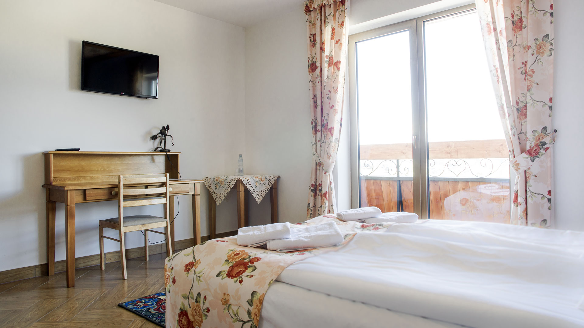 MONTENERO Viešbutis kurortas SPA terminiai šaltiniai Tatrų kalnuose poilsis Lenkijoje